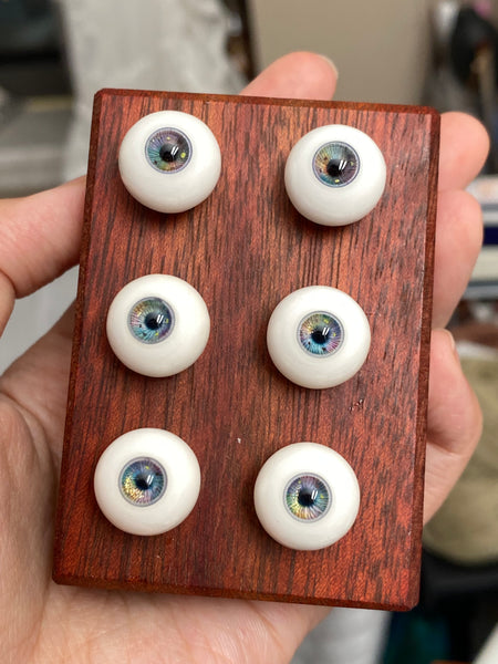 14/6 mm Doll eyes (1/3 scale) - ‘Kaleidoscope’